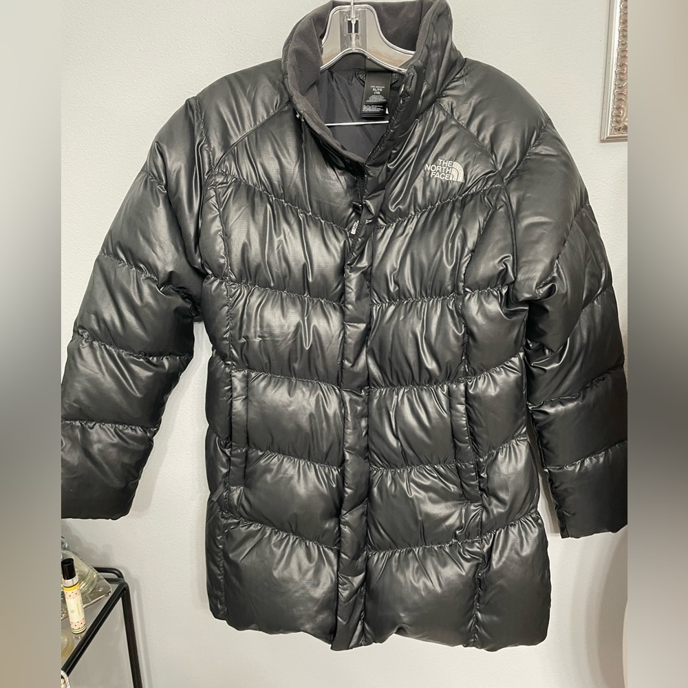 NWOT The North Face Girls Black Puffer Coat XL /18 - Picture 1 of 13
